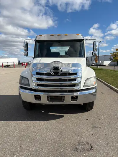 Used but good condition Hino 358 357,200 km Comes certified.