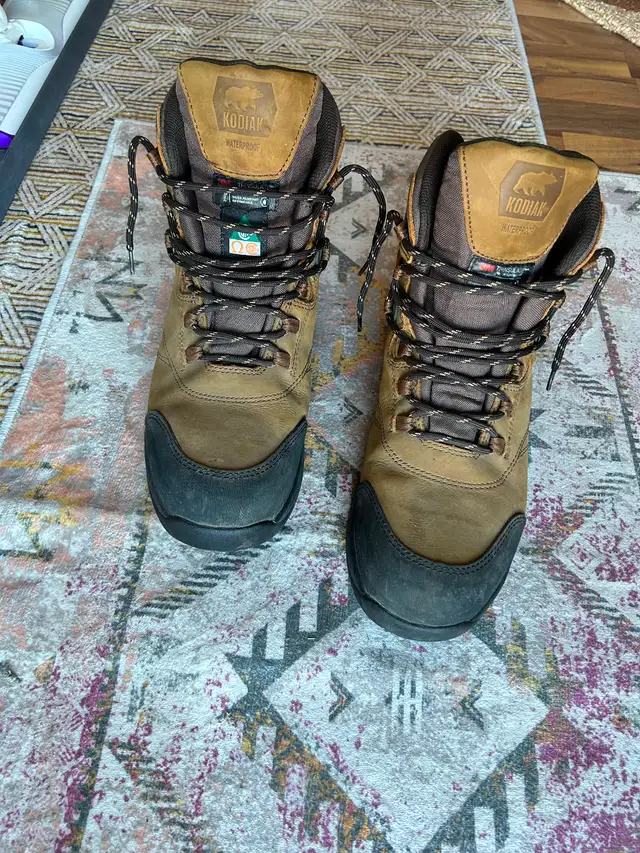 New Work boots size 12 in Men's Shoes in Medicine Hat - Image 6