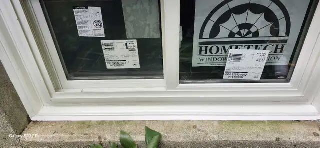 caulking window and door garage door  in Other in Kitchener / Waterloo - Image 4