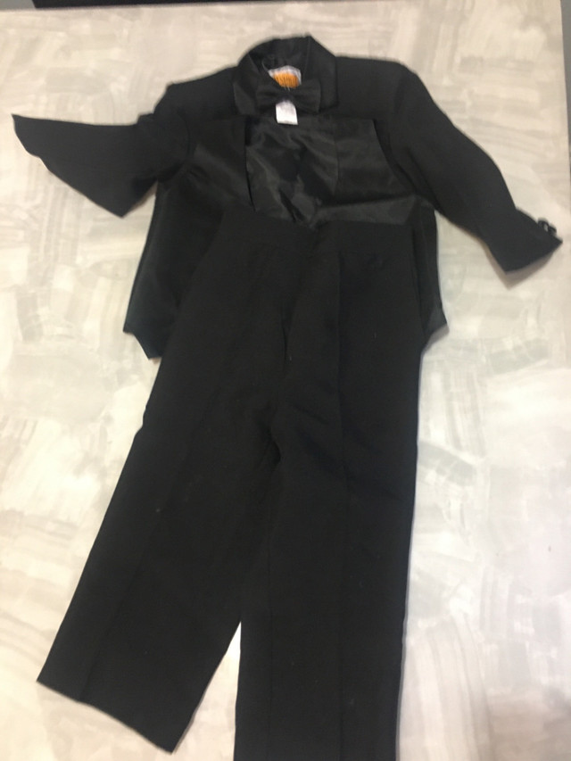 Size 3 Peanut Butter Collection Blck Tux & Black size 6D shoes in Kids & Youth in Delta/Surrey/Langley