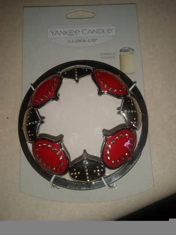 Yankee candle toppers in Home Décor & Accents in Hamilton - Image 3