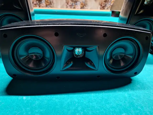 Klipsch 5 channel theater system62863258469634123