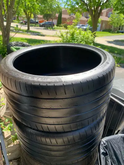 selling set two of nice n clean high performance all season tires. No issue good condition. Michelin...