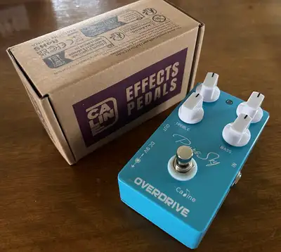 À l'état neuf, overdrive impressionnant pour le prix demandé. overdrive medium +, style clone d'un T...