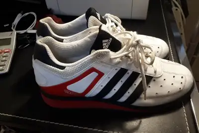 Size 9 - adidas Power Perfect White Weightlifting shoes.