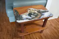 Magnifique table antique avec peinture signée