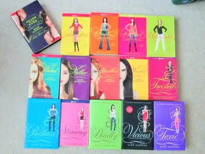" PRETTY LITTLE LIARS”  Novels  by Sara SHEPARD, View more