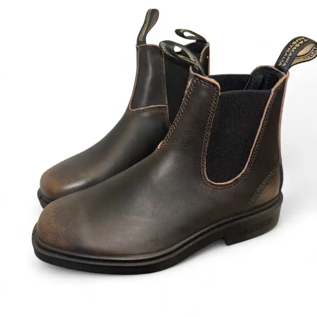 Blundstone Dress Boots  in Women's - Shoes in City of Toronto - Image 3