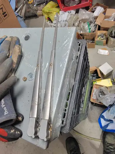 Wiper arms for Dodge Plymouth, I have 3 types plain finish @14.5 inches for $35, shiny finish for $4...