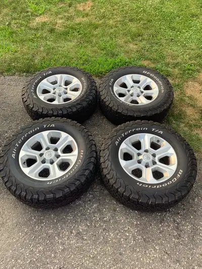 Hey, I have a very solid setup off my 2015 Toyota 4 runner SR5. There is nothing wrong with the whee...