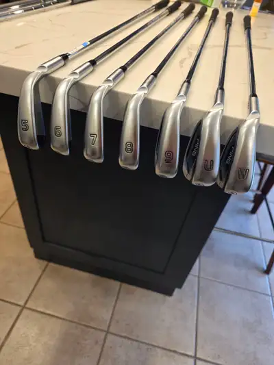 Ping g425 irons Left Hand regular flex, View more
