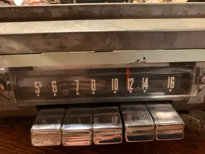 Antique radio. Restored. This is the Mercury version of the radio, running on 8 tubes instead of 6 o...