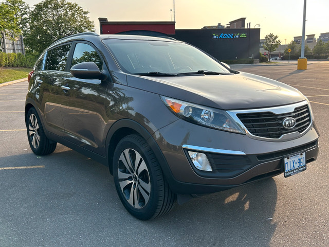 2012 Kia Sportage AWD EX Premium  in Cars & Trucks in Markham / York Region - Image 3