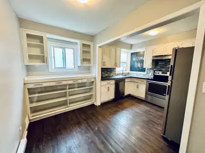 ☀️ Welcome to your new home! ☀️ Beautiful St Boniface – Steps from Université de Saint-Boniface | 2B...