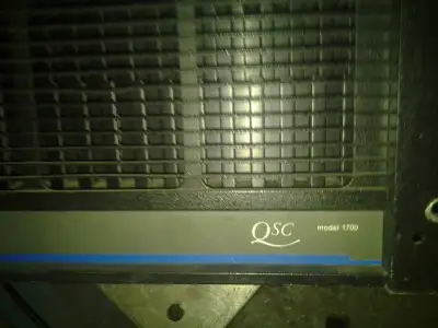 QSC Model 1700 1000watt power amplifier HUGE PRO AUDIO DJ EQUIPM, View more