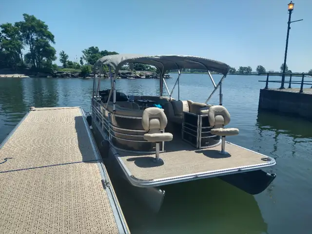 Bateau Ponton Legend 2017 - Nouveau Prix !!! in Powerboats & Motorboats in Laurentides - Image 8