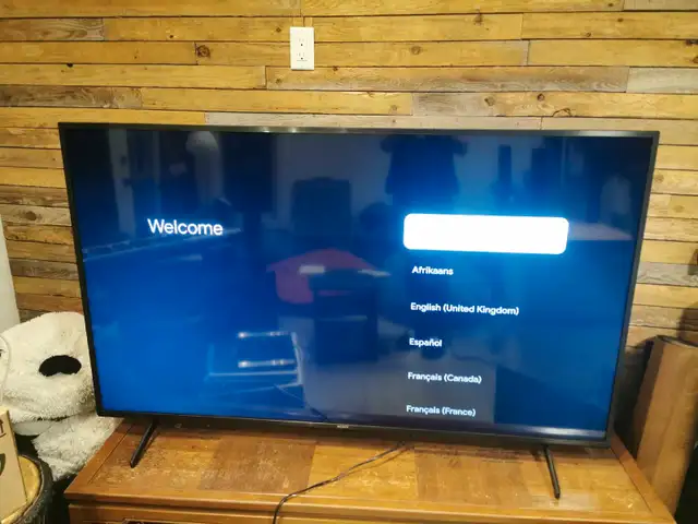 Sony KD-65X75K TV lightly used in TVs in Ottawa - Image 3
