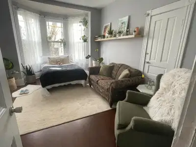 3 BDRM Apt. close to universities & downtown Sept. 1st Copy this link for a video tour of the apartm...