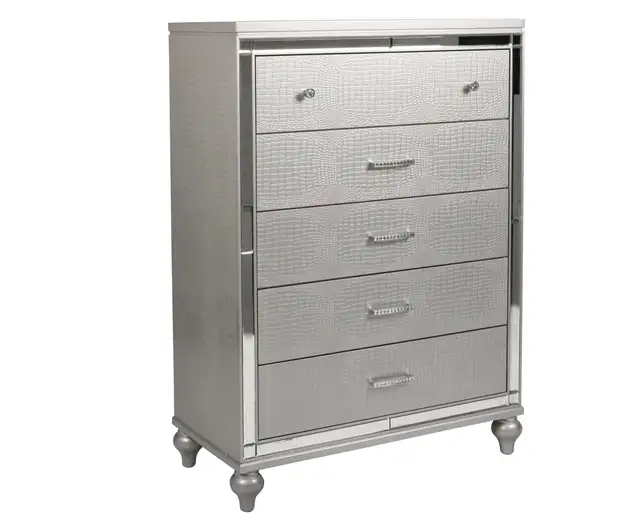 Ensemble de chambre à coucher/ bedroom set Valentino in Dressers & Wardrobes in Longueuil / South Shore - Image 7