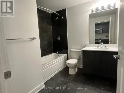 * **Welcome to MODA in Waterloo** — where simplicity meets modern elegance * ️ **1 Bedroom Unit** —...