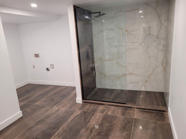 Panneau de douche en verre/Glass shower panel dans Plomberie, éviers, toilettes et bains  à Longueuil/Rive Sud
