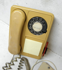 Vintage Harvest Gold Rotary phone