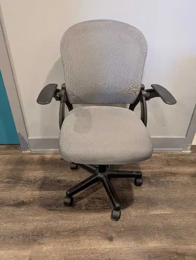 Herman Miller Mirra Chair, View more