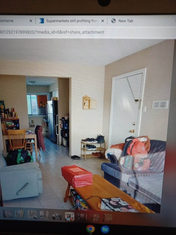 1 Room sublet in a 2 bdr apt shared with a Western univ student Room Rentals & Roommates