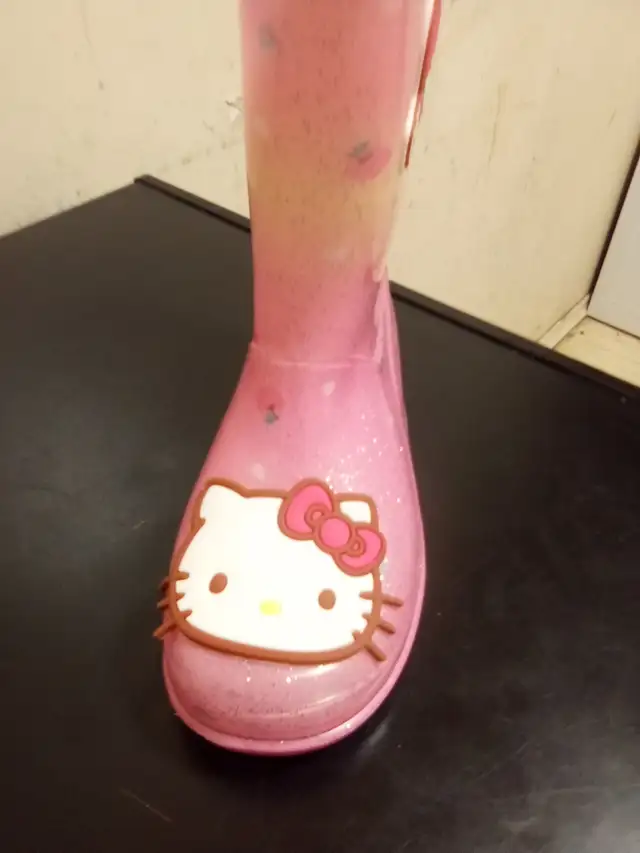 Hello kitty rain boots488166325277184000