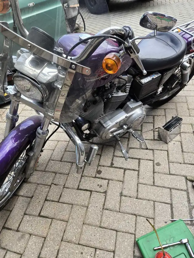 2002 Harley Davidson sportster 883 Hugger in Street, Cruisers & Choppers in Sudbury - Image 4