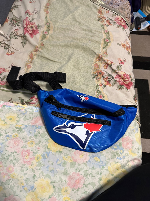 Unisex waist bag blue jay in Other in City of Toronto - Image 3