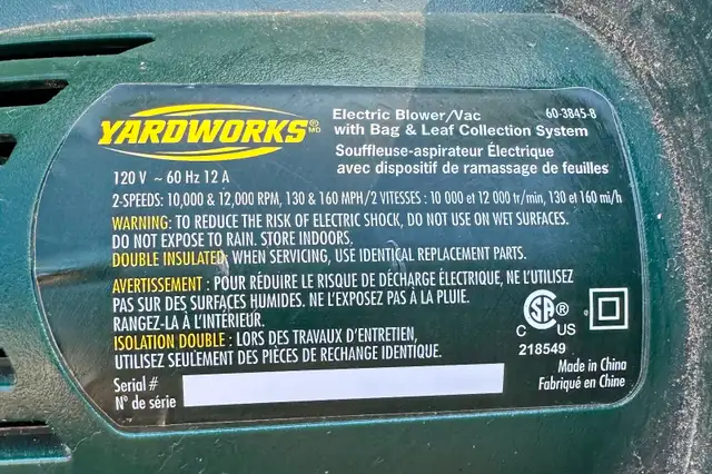 Yardworks Electric leaf blower vacuum in Other in Kitchener / Waterloo - Image 3