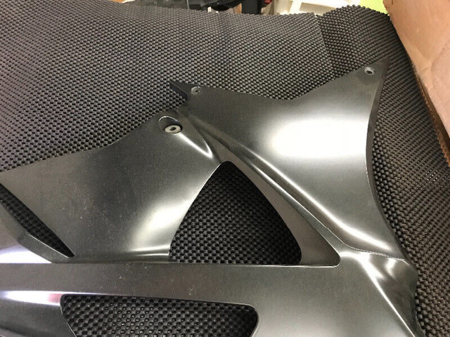 BMW s1000rr Lower fairings Belly Pan Left & Right Panels OEM mat in Other in City of Toronto - Image 4