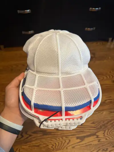 Brand new Allows you to clean dirty hats in washer without damaging/ ruining shape
