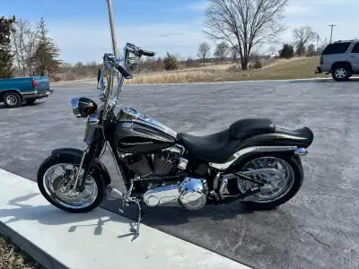 2008 HD SCREAMING EAGLE, CVO 110cuin. 18,000kM, Custom CVO Paint including colour matched painted fr...