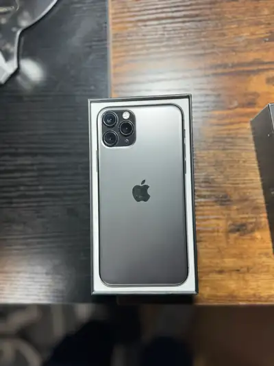 iPhone 11 Pro 256GB Black battery 90%, View more