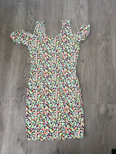 Belle robe d'été 10-12t, View more