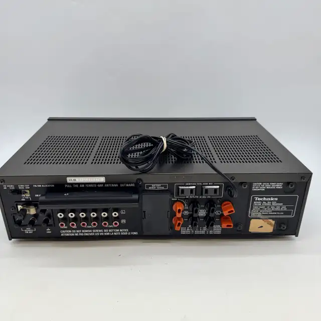 Technics SA-222 Stereo Receiver in Stereo Systems & Home Theatre in City of Toronto - Image 6