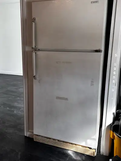 FRIGIDAIRE USAGER BON ÊTAS, View more
