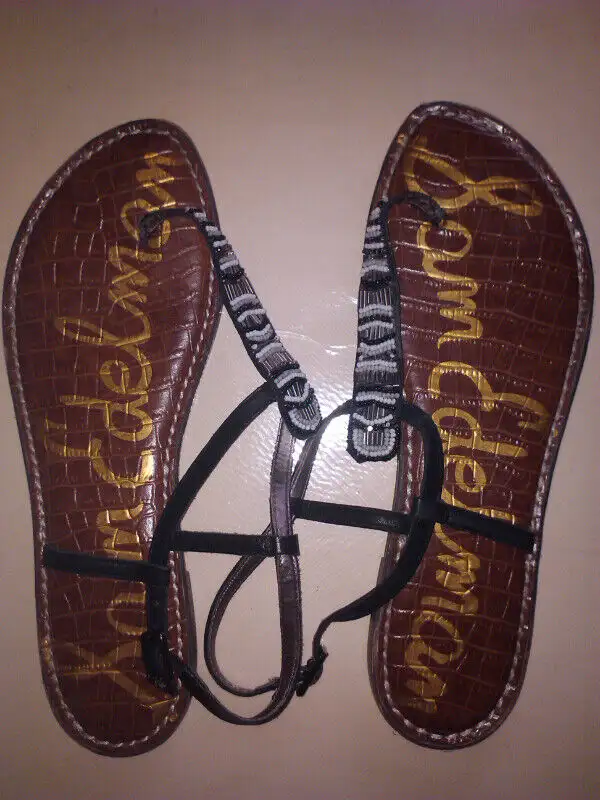 Women`s size 11 shoes Flats 5 pairs available in Women's - Shoes in City of Toronto - Image 3