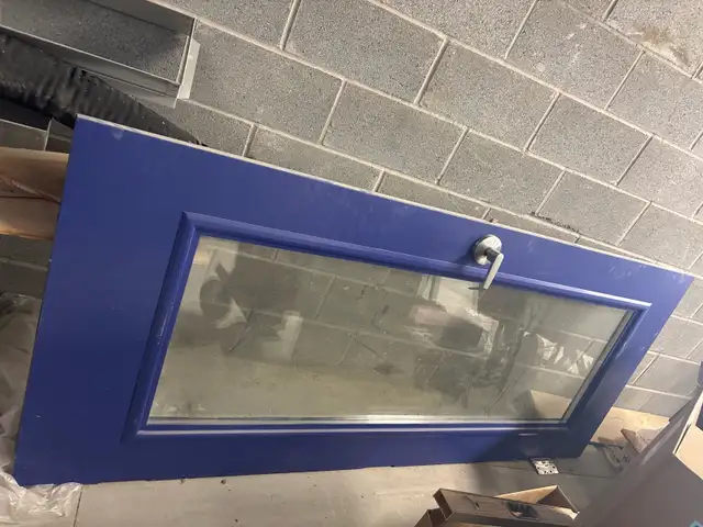 porte métal 34 x 84 in Windows, Doors & Trim in City of Montréal - Image 3