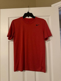 Men’s Nike Dri-Fit T-shirt Size Small