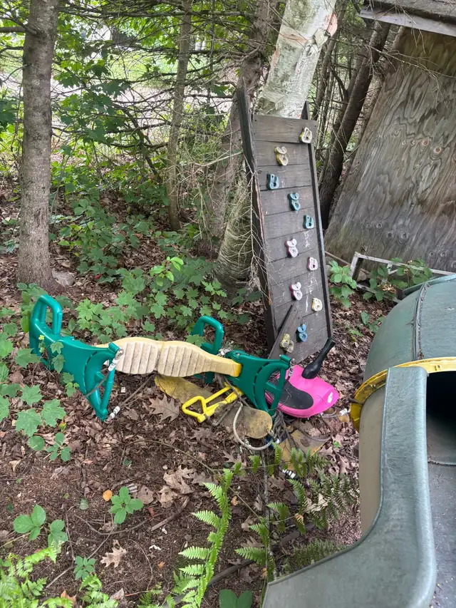 kids playground slide 521683372731934721