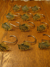 12 crochets (anneaux) de douche feuille verte en plastique
