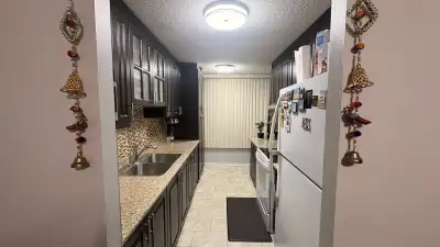 Near BCC mall , Brampton Good for Family as well as 4 to 5 students Discover this bright and spaciou...