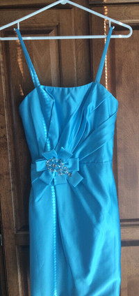 Dress size 2 (Prom, Semi Prom or Wedding)