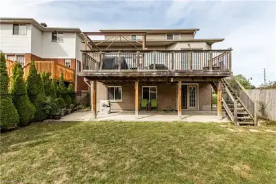 3 bedroom,2 washroom.