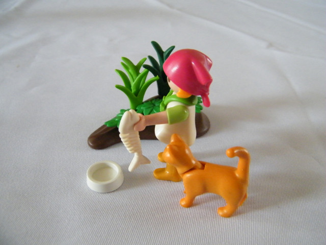 Playmobil fillette et chat roux dans Jouets et jeux  à Laval/Rive Nord - Image 4