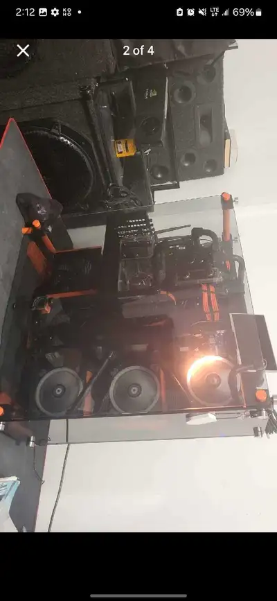 Motherboards: Gigabyte Z370 DA3H, Raspberry (for built in monitor) CPU: 8th Gen i7 unlocked GPU: GIG...