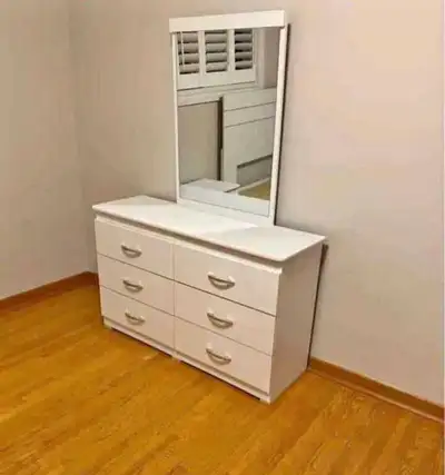 toute nouvelle commode avec miroir , View more